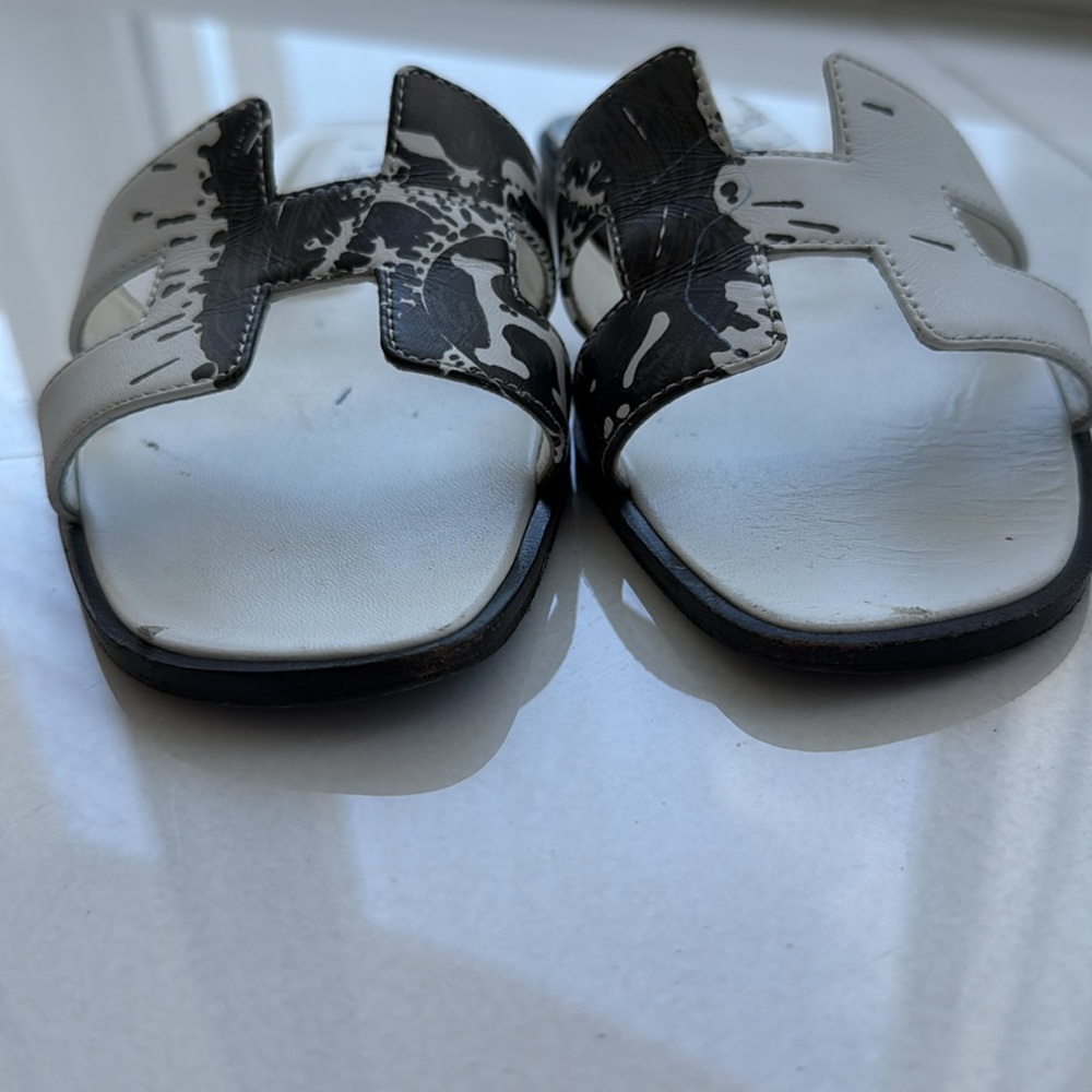 Hermes Oran “Splash” Black & White Authentic Pre-owned - Picture 4 of 9